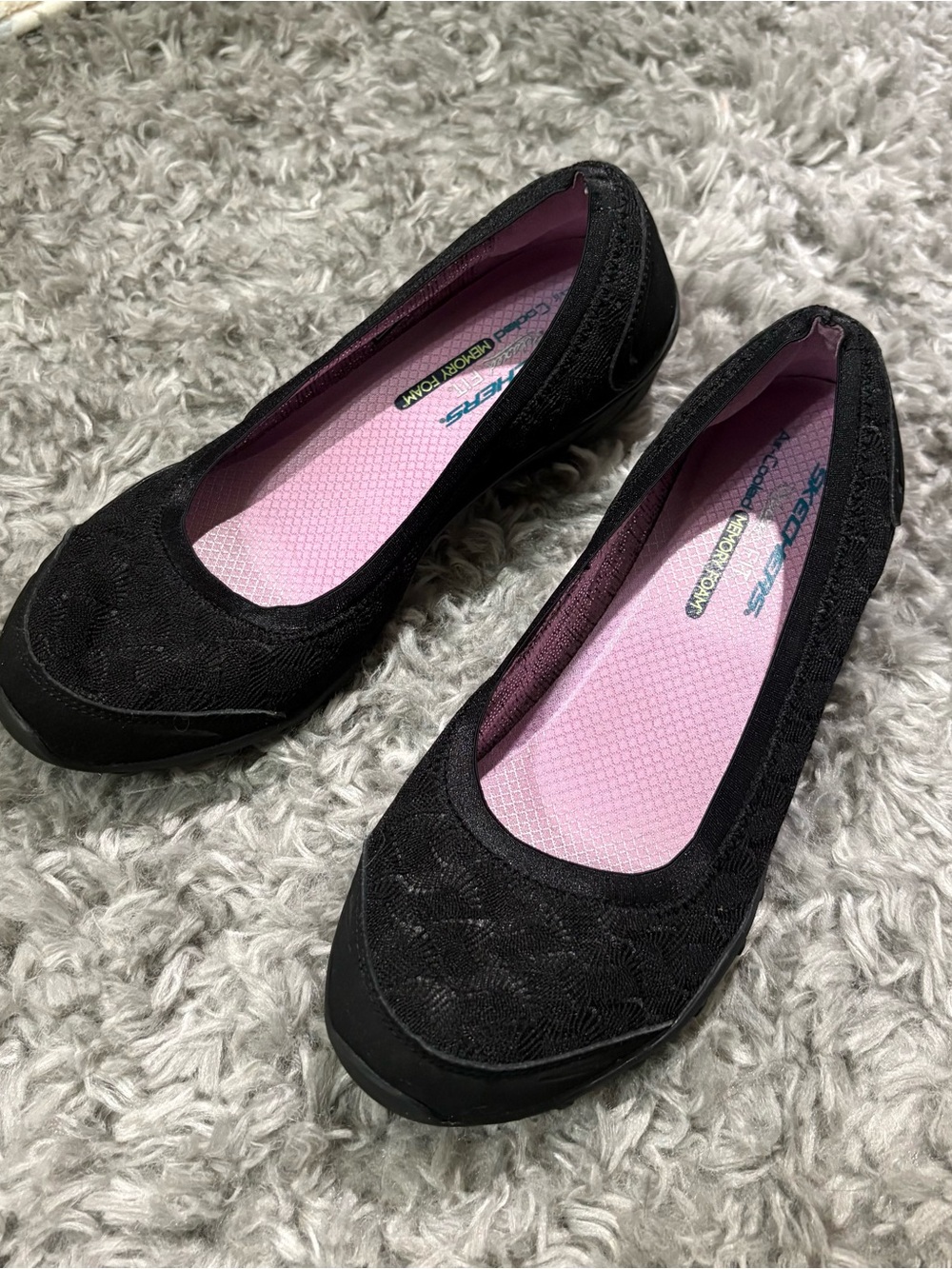Skechers Ballerina Black Quilted Slip-On Flats with Pink Insole size 8